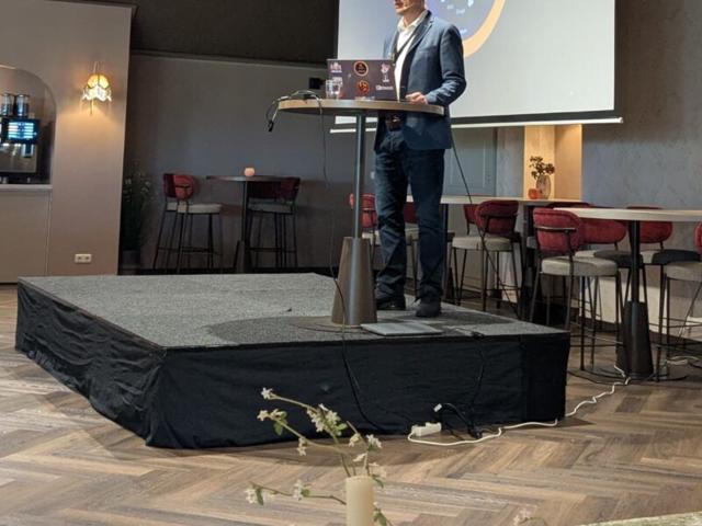 Foto van DuCUG #28